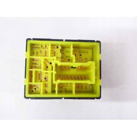 PRZEŁĄCZNIK REGULACJI LUSTEREK MICRA K13 10-16