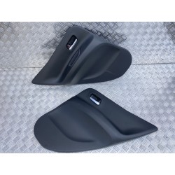 BOCZEK DRZWI TYŁ AYGO X 22-