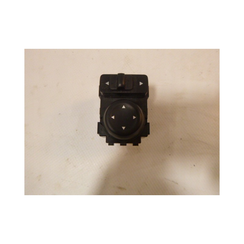 PRZEŁĄCZNIK LUSTEREK MICRA K14