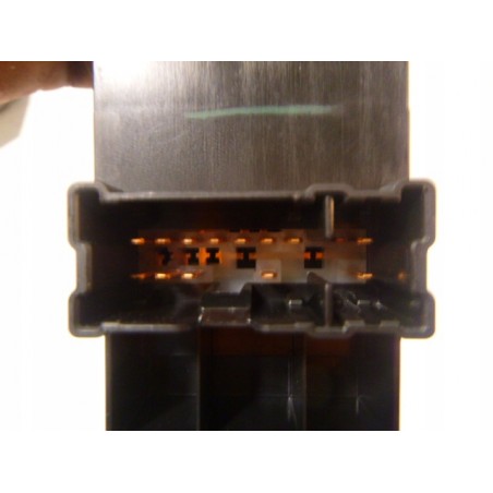 PRZEŁĄCZNIK SZYB MICRA K14