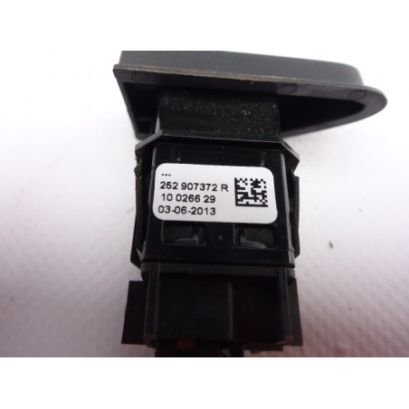 PRZEŁĄCZNIK WŁĄCZNIK AWARYJNYCH CLIO IV 12-