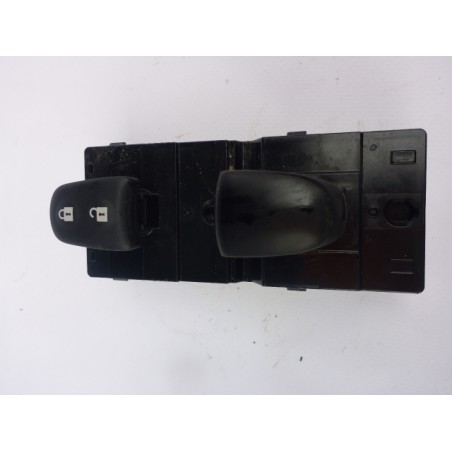 PANEL PRZEŁĄCZNIK SZYB PRAWY QASHQAI J11 13-