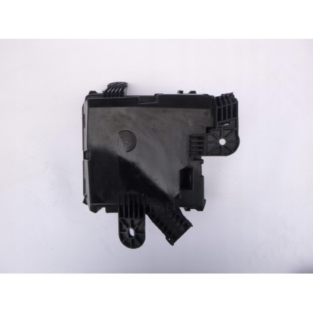 OBUDOWA SKRZYNKA BEZPIECZNIKÓW NISSAN PULSAR