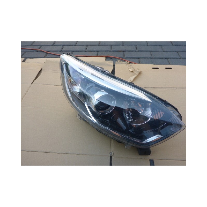 LAMPA PRAWA PRAWY PRZÓD RENAULT CAPTUR 13- UK