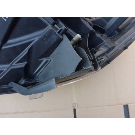 LAMPA PRAWA PRAWY PRZÓD RENAULT CAPTUR 13- UK