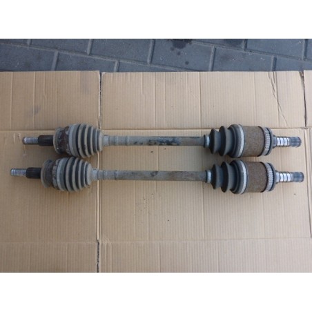 PÓŁOŚ PRAWA LEWA TYŁ TYLNA INFINITI Q50 2.2 CDI