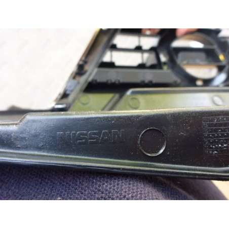 GRILL ATRAPA ZDERZAKA PRZÓD NISSAN JUKE 2010-14 OE