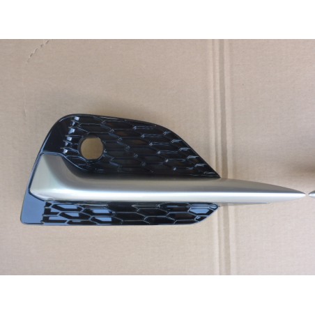 ZAŚLEPKA KRATKA HALOGEU QASHQAI II J11 LIFT 17-