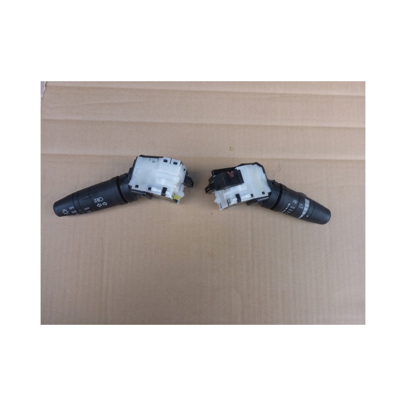 PRZEŁĄCZNIK ZESPOLONY NISSAN NV200 09-