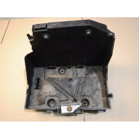 PODSTAWA AKUMULATORA RENAULT KANGOO II 2008-