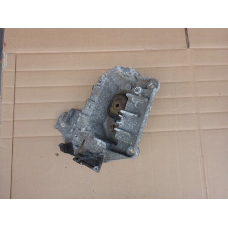 ŁAPA PODUSZKA SKRZYNI NISSAN NV200 09- 1.5 DCI