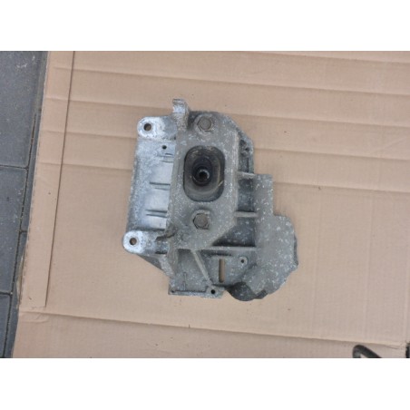 ŁAPA PODUSZKA SKRZYNI NISSAN NV200 09- 1.5 DCI