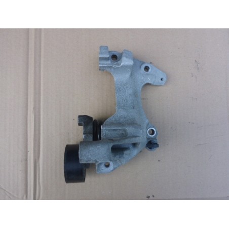 ŁAPA WSPORNIK ALTERNATORA SILNIKA CAPTUR 0.9 TCE