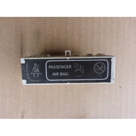 WYŚWIETLACZ PASÓW NV300 TRAFIC III VIVARO B 14-