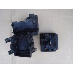 OBUDOWA SKRZYNKA BEZPIECZNIKÓW QASHQAI J10 2.0 07-