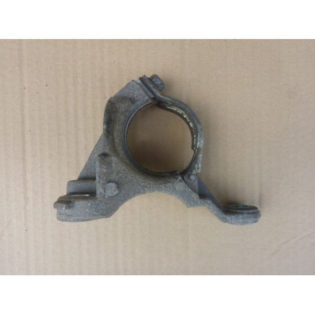 PODPORA ŁAPA PÓŁOSI RENAULT CLIO IV 1.5 DCI 12-