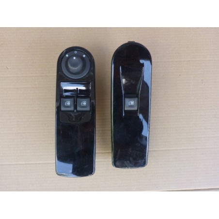 PRZEŁĄCZNIK SZYB LUSTEREK LEWY PRZÓD CLIO IV 2012-