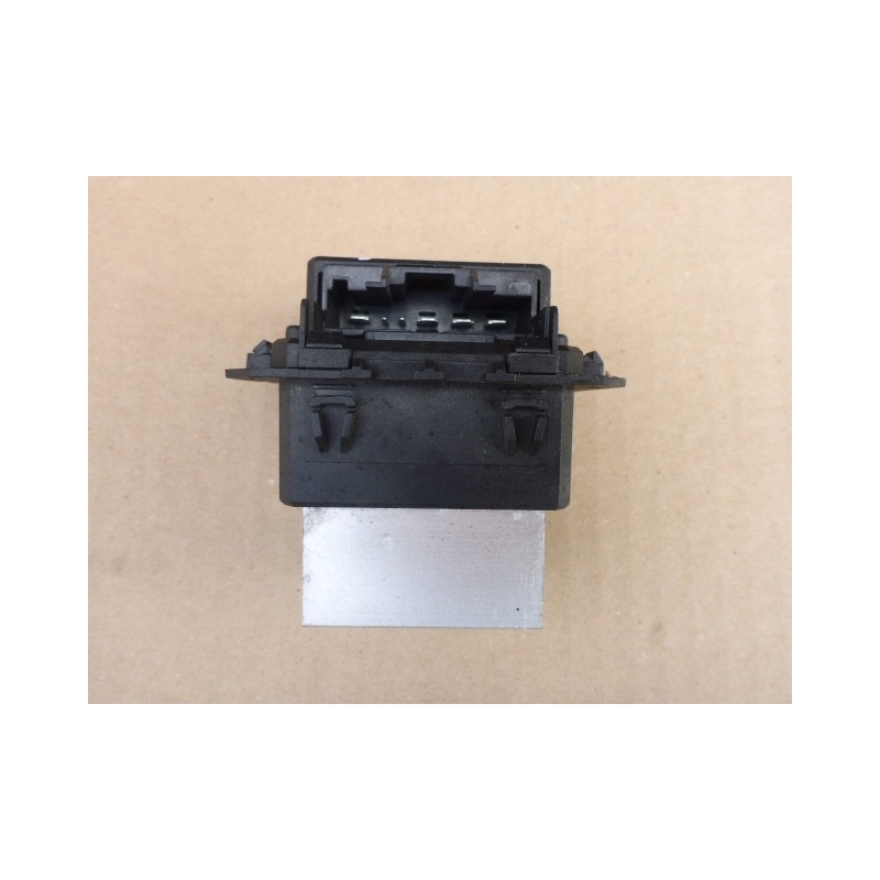 REZYSTOR OPORNICA DMUCHAWY GRAND SCENIC III 09-