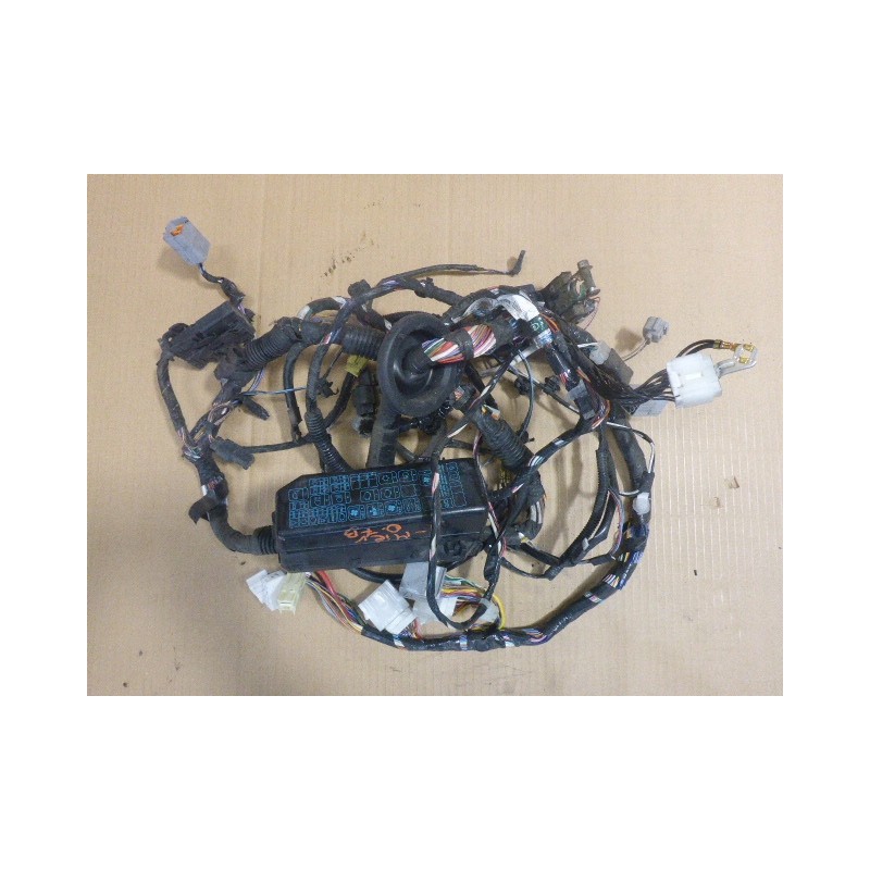 WIĄZKA SILNIKA PODŁUŻNICY MITSUBISHI I-MIEV 0.7 B