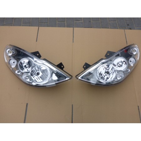 LAMPA LEWA PRAWA PRZÓD RENAULT MASTER 3 III 2014-