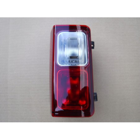 LAMPA TYŁ COFANIA LEWA PRAWA TALENTO NV300 16-