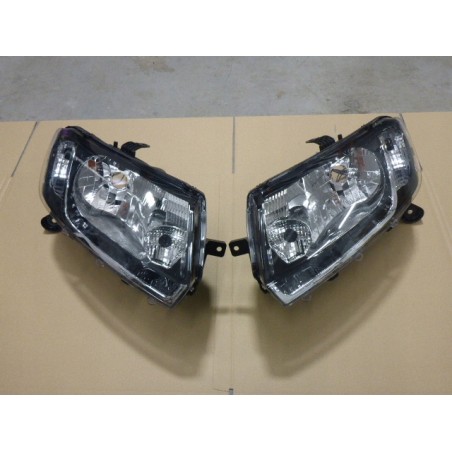 LAMPA LEWA PRAWA PRZÓD DACIA SANDERO II 2012- OE