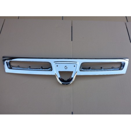 GRILL ATRAPA CHROM ZDERZAKA PRZÓD DUSTER 10-