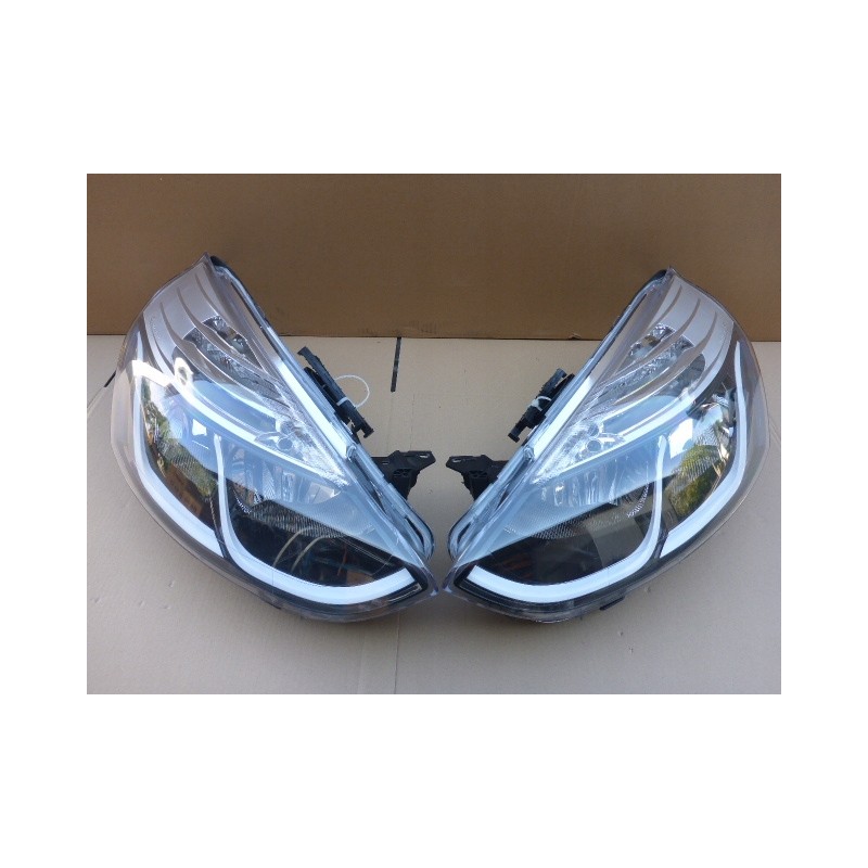 LAMPA PRZÓD PRAWA RENAULT CLIO 4 IV RS 2012-
