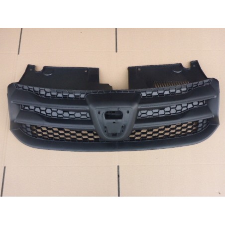 ATRAPA GRILL WZMOCNIENIE PRZÓD SANDERO LOGAN 2012-