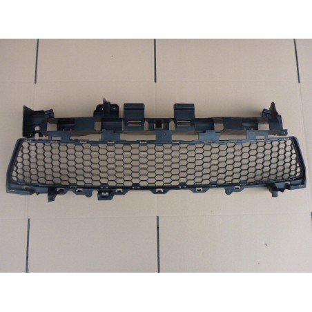 ATRAPA KRATKA ZDERZAKA PRZÓD SANDERO LOGAN 2012-