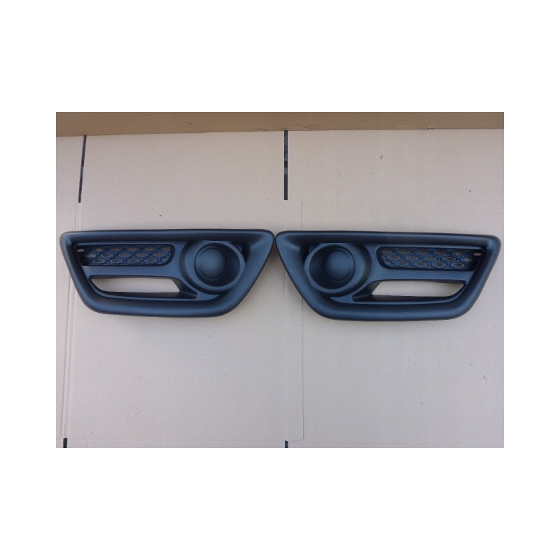 ZAŚLEPKA KRATKA RAMKA HALOGENU RENAULT CAPTUR 13-