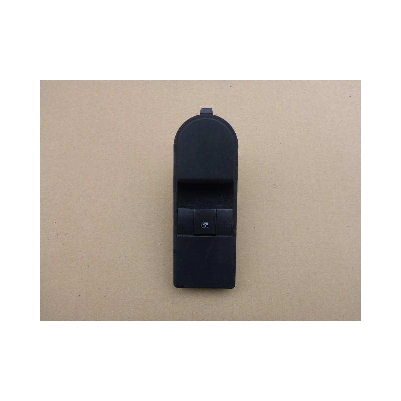 PRZEŁĄCZNIK SZYB PRAWY PRZÓD OPEL ASTRA III H HB