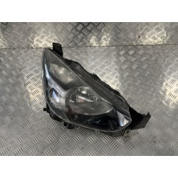 LAMPA PRAWY PRZÓD MAZDA 2 DJ 14- UK