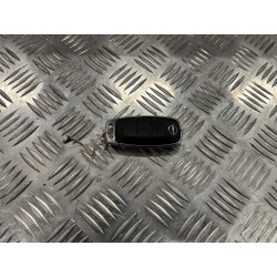 PILOT KLUCZYK NISSAN JUKE II F16 19-