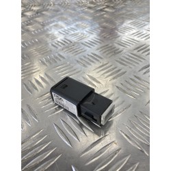 GNIAZDO USB CITROEN E-C4 C4 III 20-