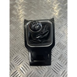 MIESZEK Z GAŁKĄ ZMIANY BIEGÓW VW T-ROC 17-