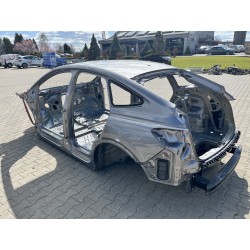 PRÓG CAŁY DŁUGI LEWY AUDI Q4 E-TRON LZ7F