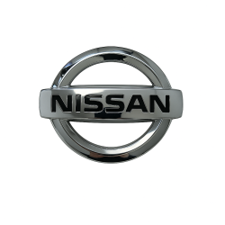 EMBLEMAT PRZÓD NISSAN JUKE I F15 LIFT 14-