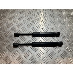 SIŁOWNIK MASKI BMW 1 F40