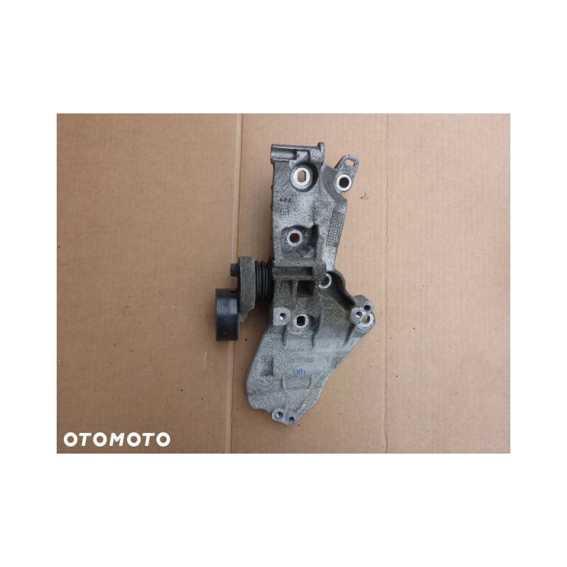 ŁAPA PODSTAWA ALTERNATORA RENAULT CLIO IV 12- HB 1.5 DCI