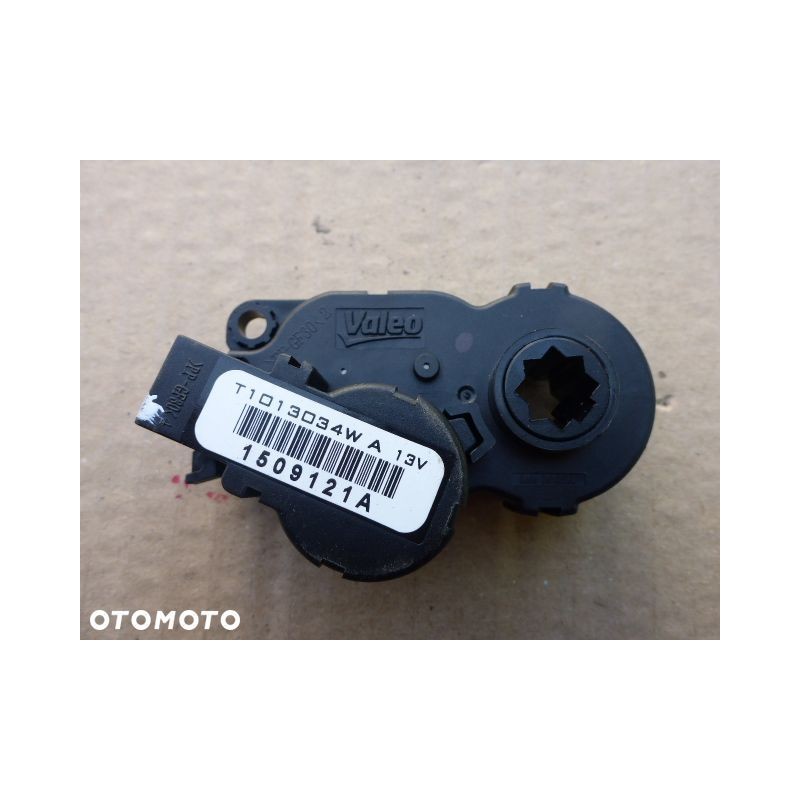 SILNICZEK NASWTAWNIK NAGRZEWNICY RENAULT CLIO IV 2012- 1.5 DCI