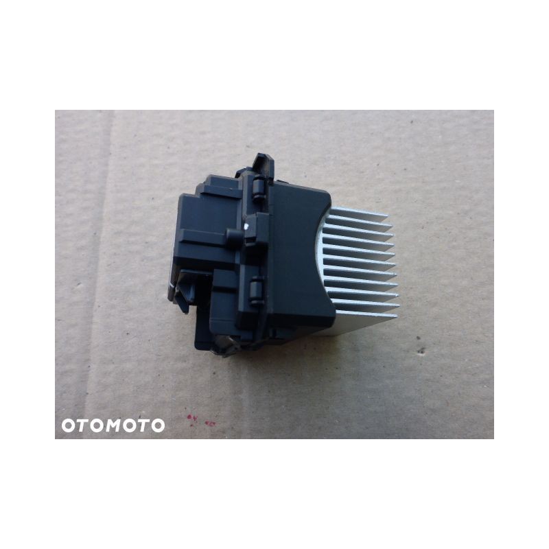 REZYSTOR OPORNIK NAGRZEWNICY RENAULT CLIO IV 2012- 1.5 DCI