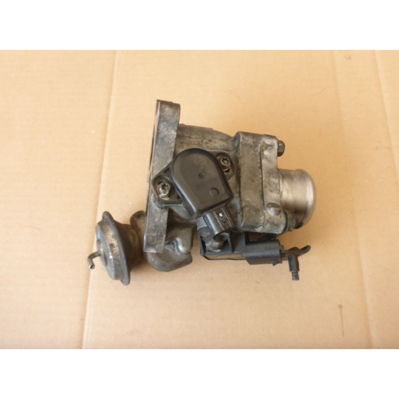 PRZEPUSTNICA HONDA CIVIC VIII UFO 2.2SE