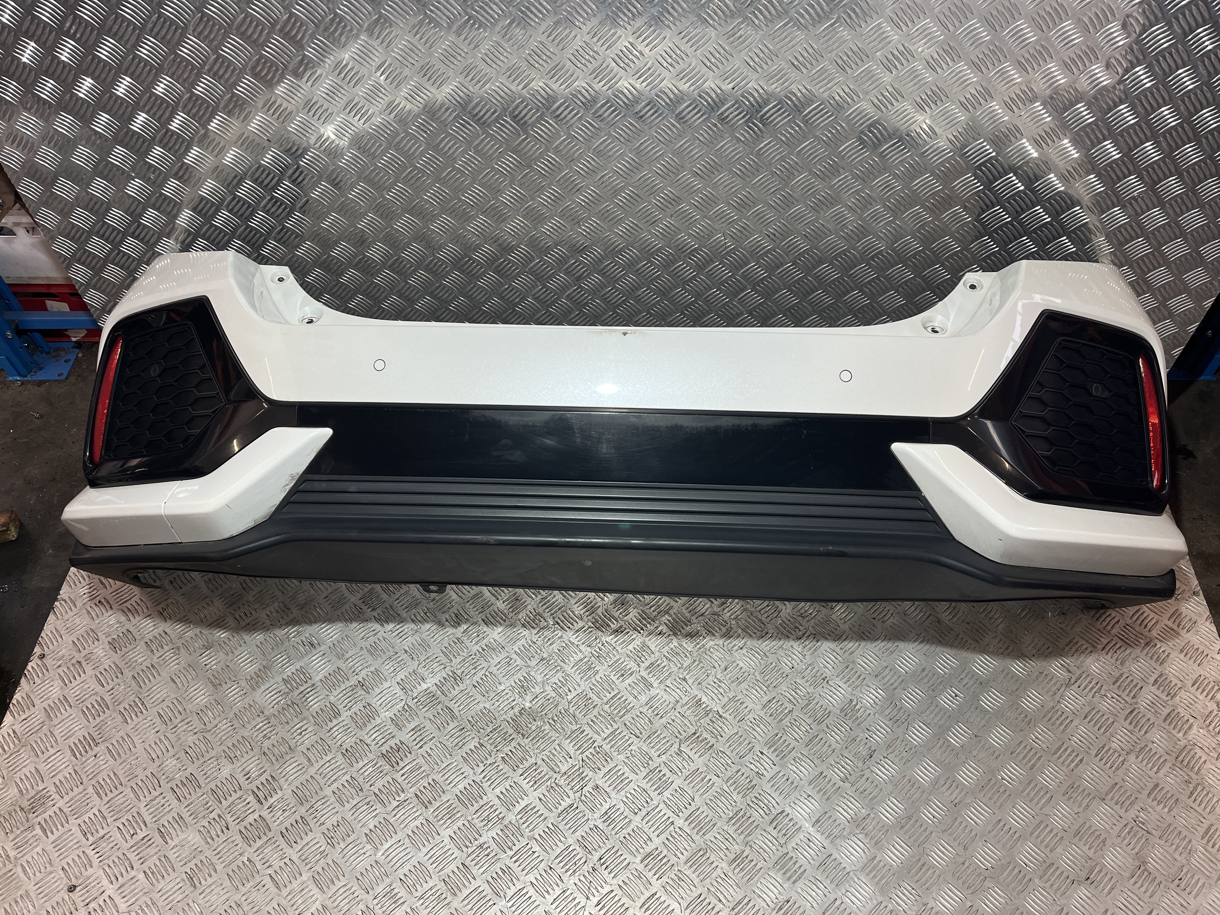 ZDERZAK TYŁ TYLNY KOMPLETNY 4XPDC HONDA CIVIC X HB 17- NH788P