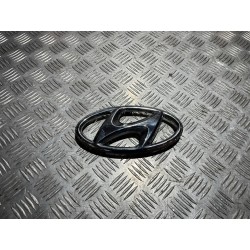 EMBLEMAT LOGO PRZÓD HYUNDAI KONA I OS 17-