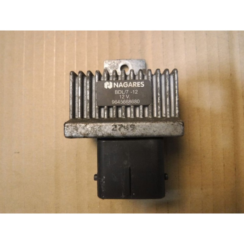 PRZEKAŹNIK ŚWIEC NEMO BIPPER FIORINO 1.4 HDI 07-