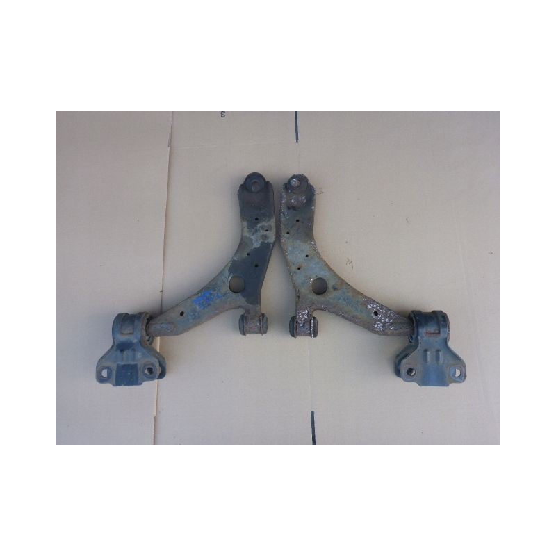 WAHACZ LEWY PRZÓD MAZDA 3 2.2 MZR-CD 09-13