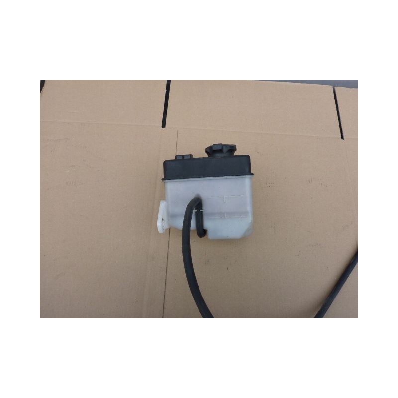 ZBIORNICZEK WYRÓWNAWCZY WODY KIA SOUL 1.6 CRDI 08-