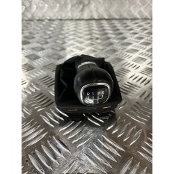 MIESZEK Z GAŁKĄ ZMIANY BIEGÓW SKODA FABIA III 14-