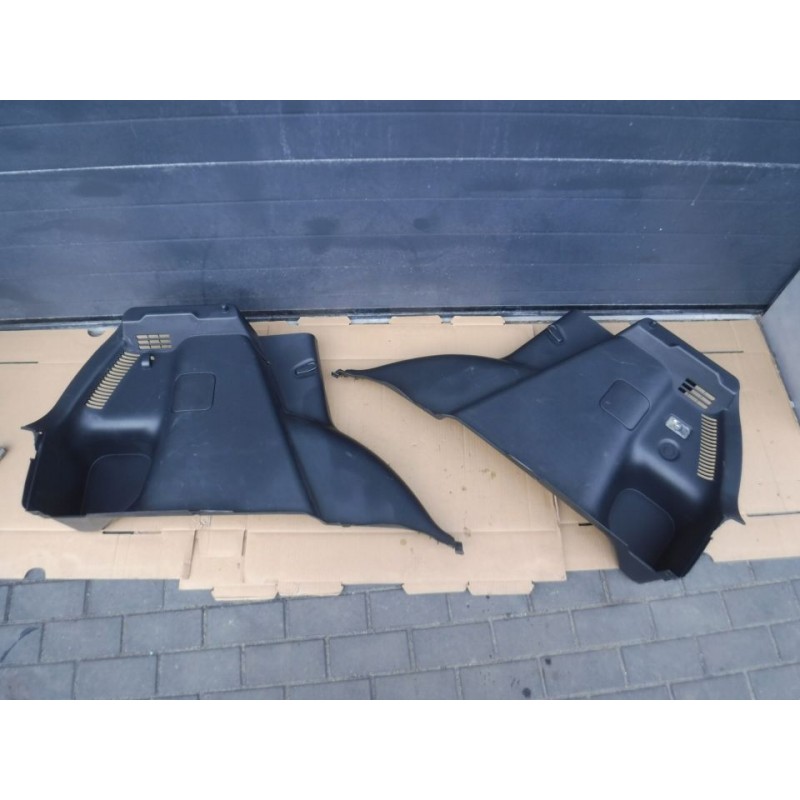 BOCZEK BAGAŻNIKA LEWY PRAWY TYŁ SEDICI SX4 1.6 16V